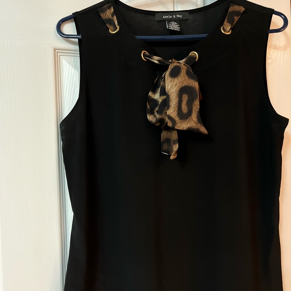 Bow-tie ribbon tank